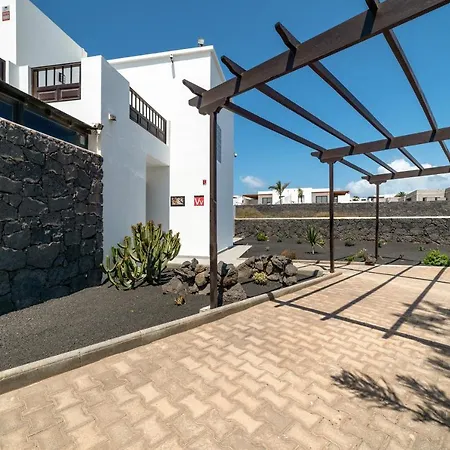 Villa Casa Oasis Del Sol, Private In Playa Blanca (Lanzarote)